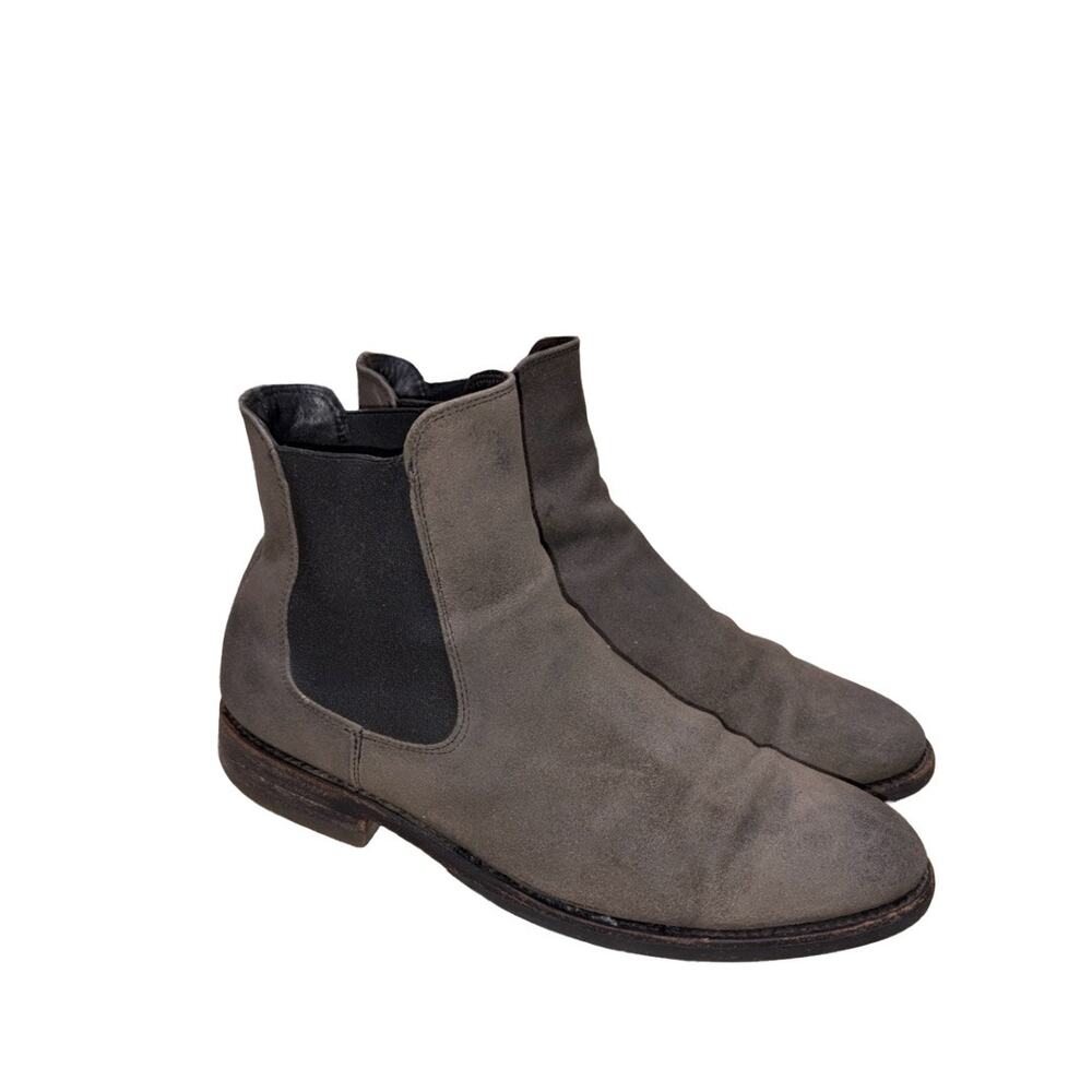 Thursday Gray Suede Chelsea Ankle Boots Size: US 9 Men's
